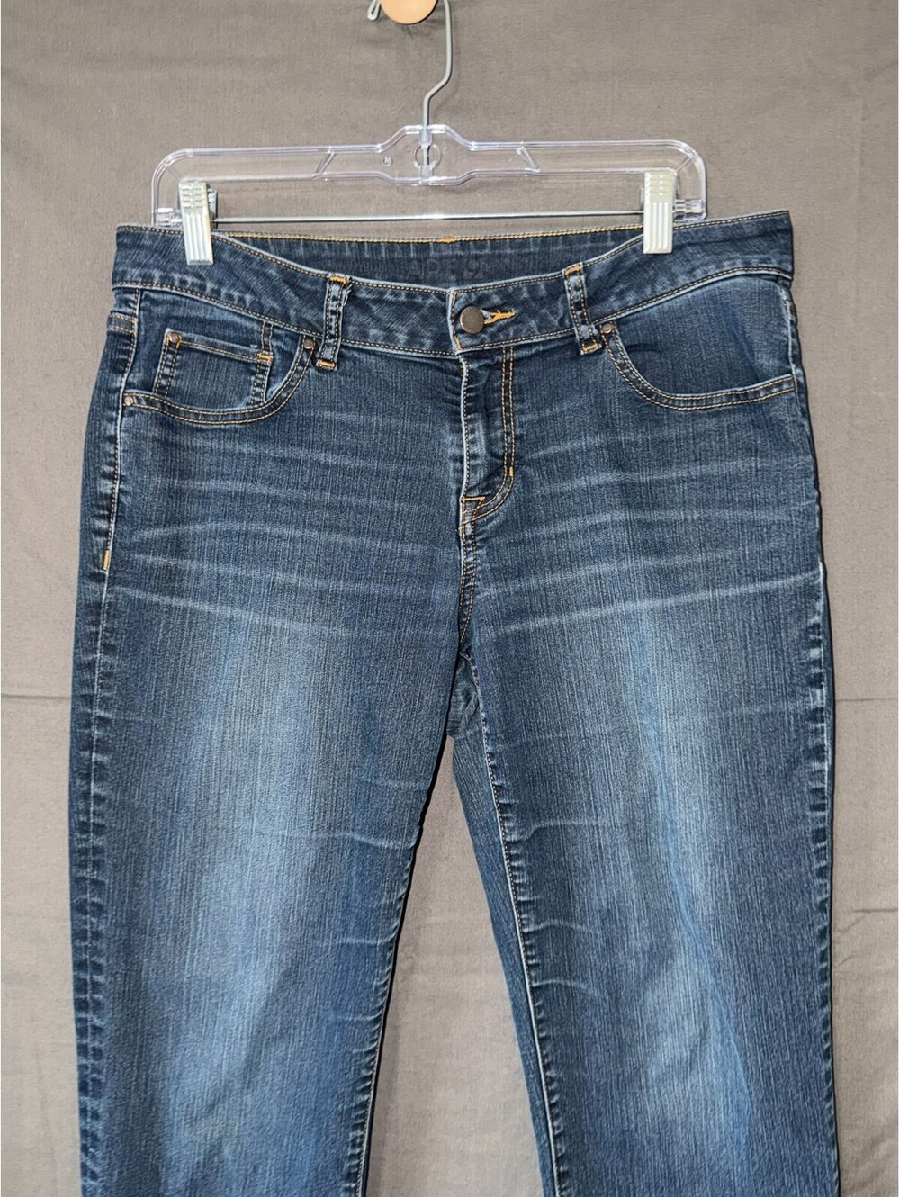 Apt 9 Womens Blue Denim Jeans Size 10 Regular Fit - Picture 2 of 8